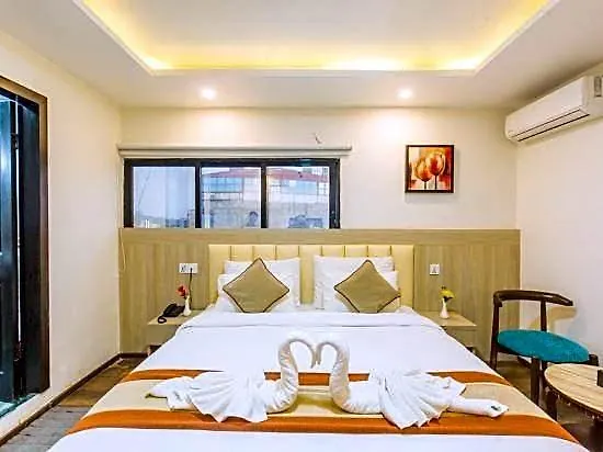Travel 3*